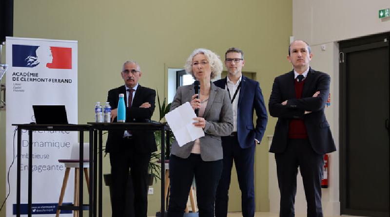  Lancement du campus des m��tiers et des qualifications 